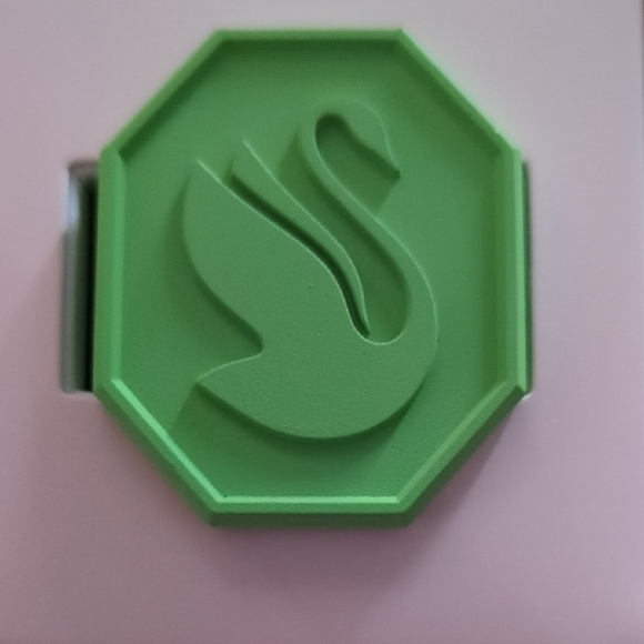 Swarovski Vibrant Green Display Box - Picture 2 of 7